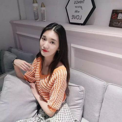 媒体对女主播的评价,网络时代的璀璨明星与争议焦点