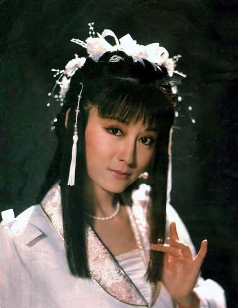 潘迎紫照片,岁月流转，美丽依旧